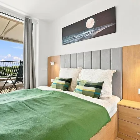 Apartamento Modern Vydrica With Balcony & River View